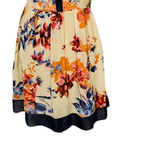NWT Bar III Short Sleeve Floral Dress - Picture 3 of 7